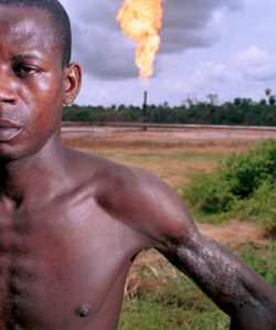 Fixer image by Chris Hondros 