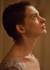 Hathaway as Fantine (photo)
